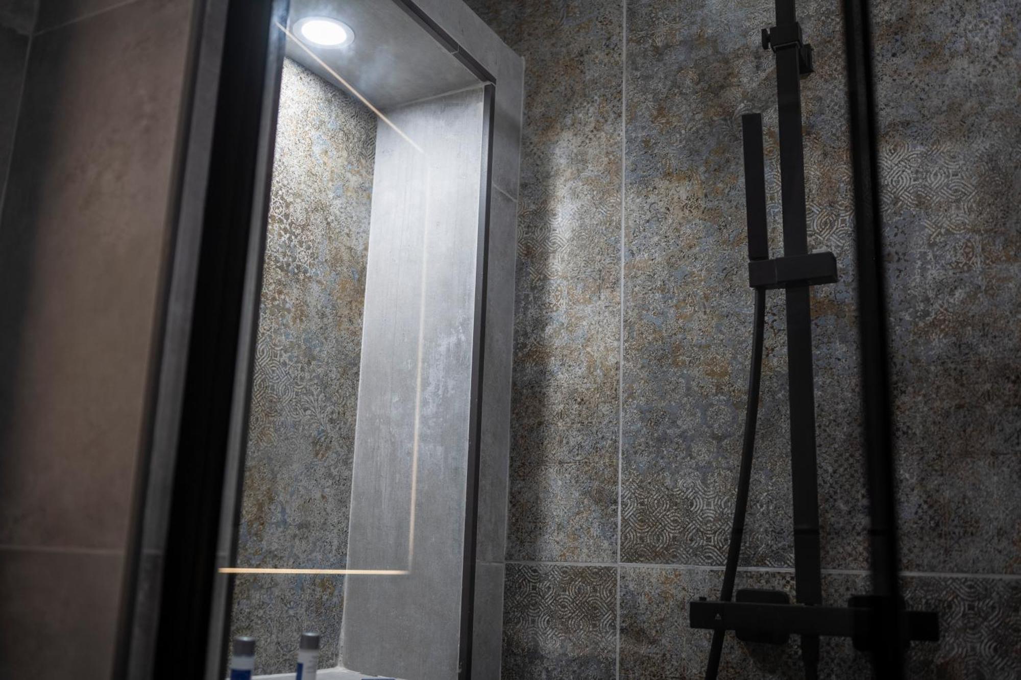 Anni Apartment Салерно Экстерьер фото